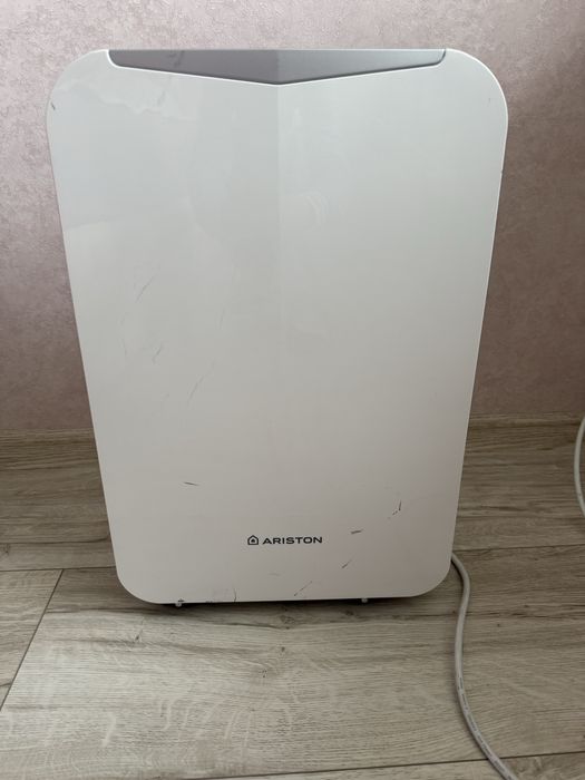 влагоуловител Ariston DEOS 11