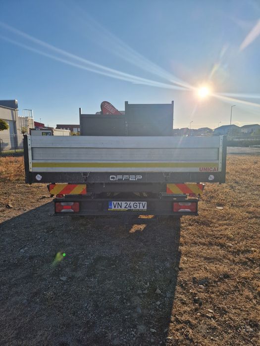 Vând iveco daily basculabil cu macara