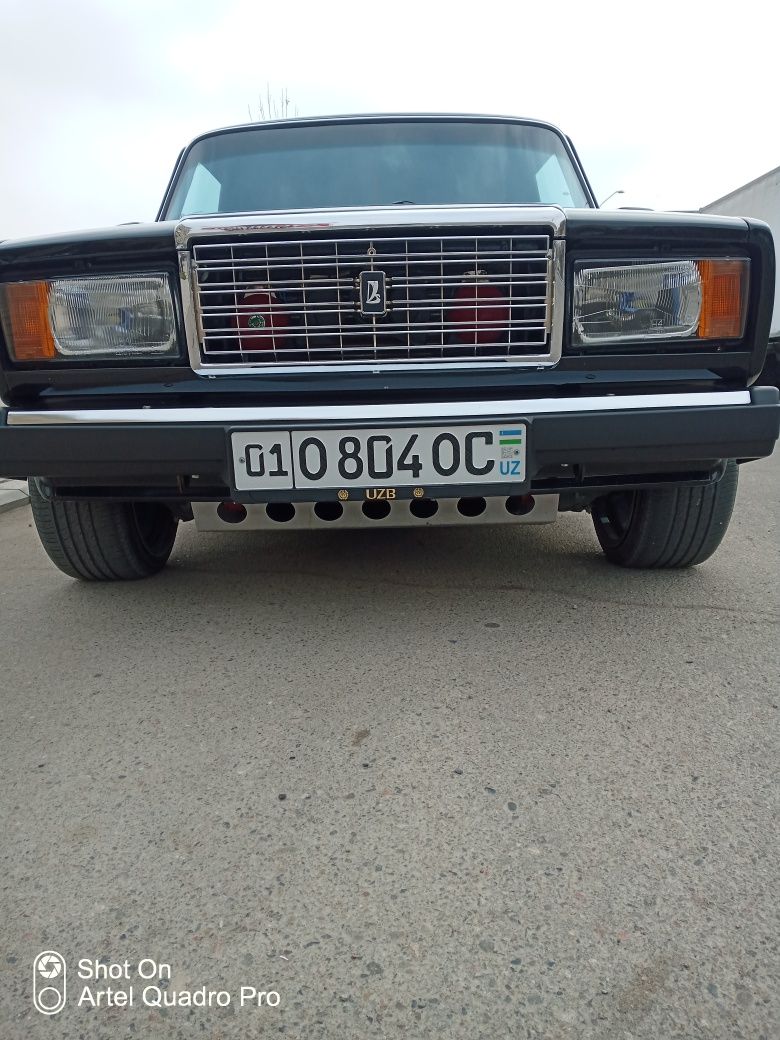Vaz 2107 sotiladi