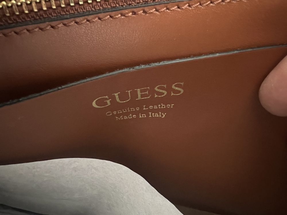 Чанта Guess Lady Lux real brown.100% оригинал.Нова с всички етикети.