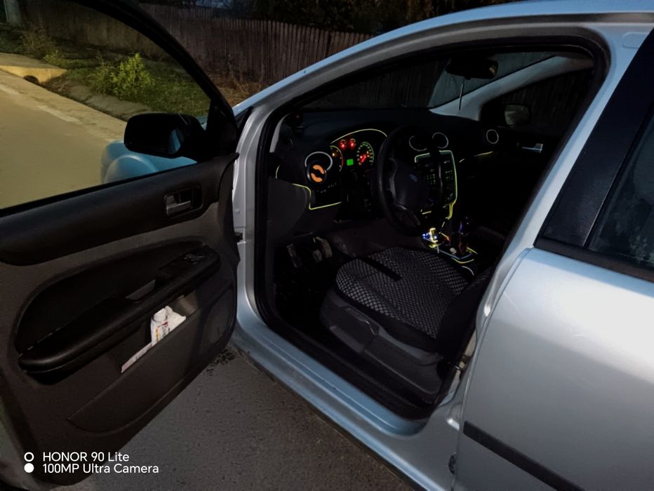 Ford focus 2 an 2006