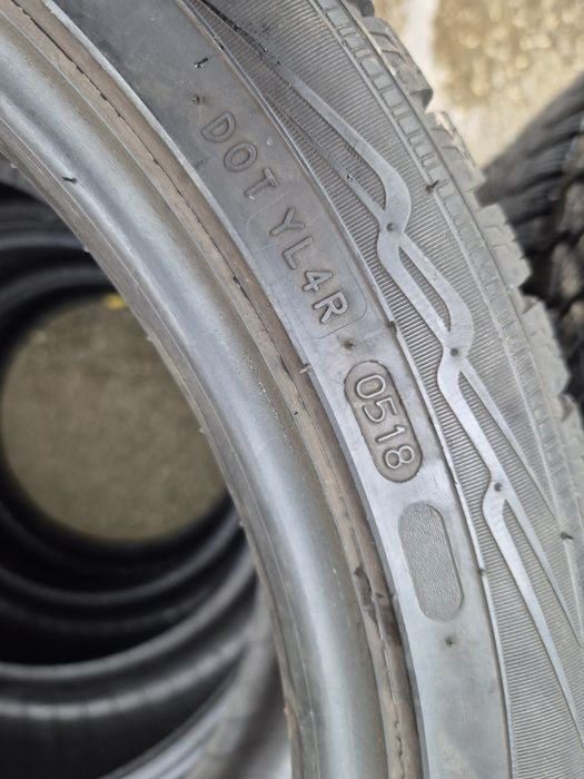 245 40 18 Nokian iarna