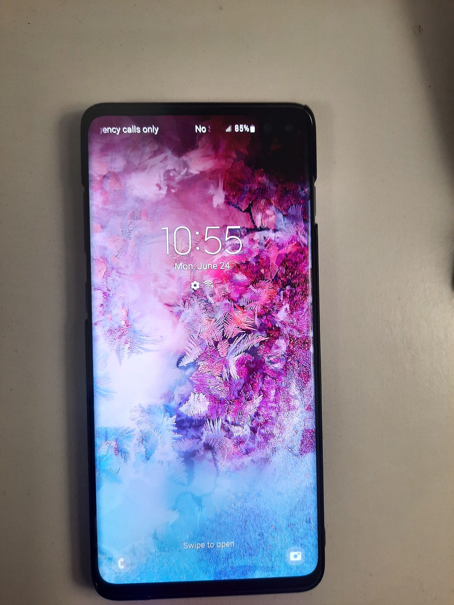 Vand Samsung S10+  (fara cutie)