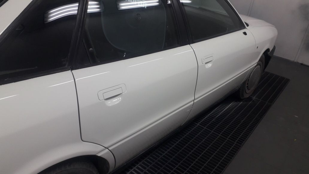 Продавам Ауди 80 b3