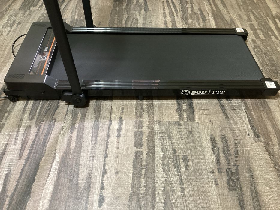 Bandă de alergat Bodyfit Z1000