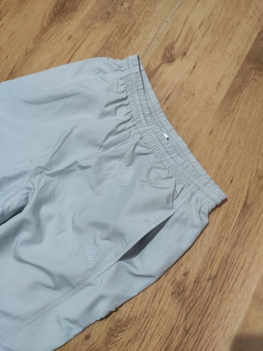 Pantaloni Adidas mărimea M