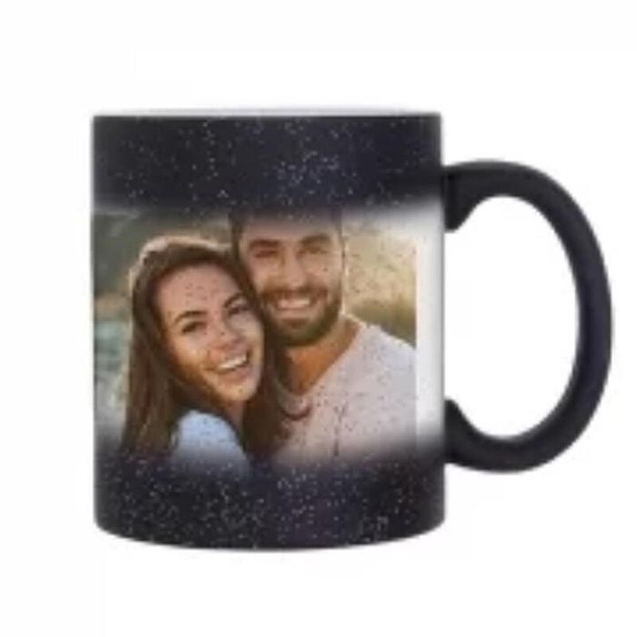 Коледна магическа чаша с брокат с персонален дизайн