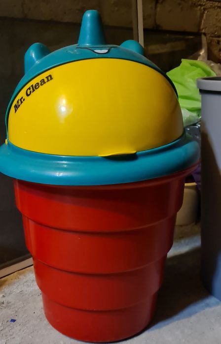 Coș de gunoi pentru copii