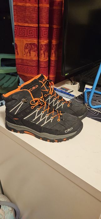 Високи туристически обувки CMP waterproof