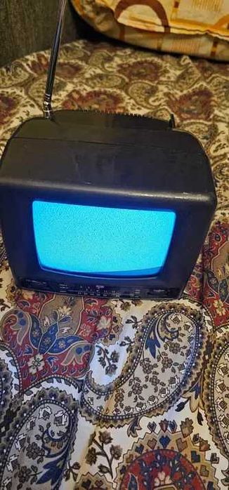televizor mini portabil anii 1980