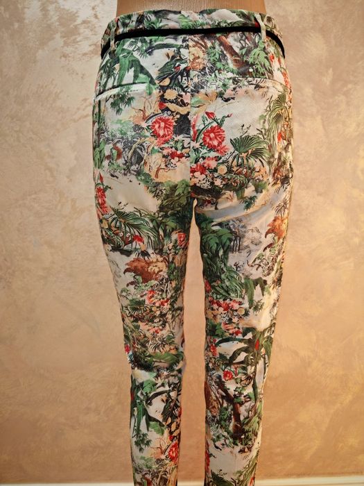 Reducere! Pantaloni Pull & Bear, 36