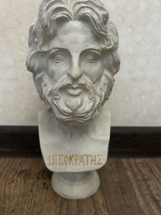 Хипократ-бюст,статуетка