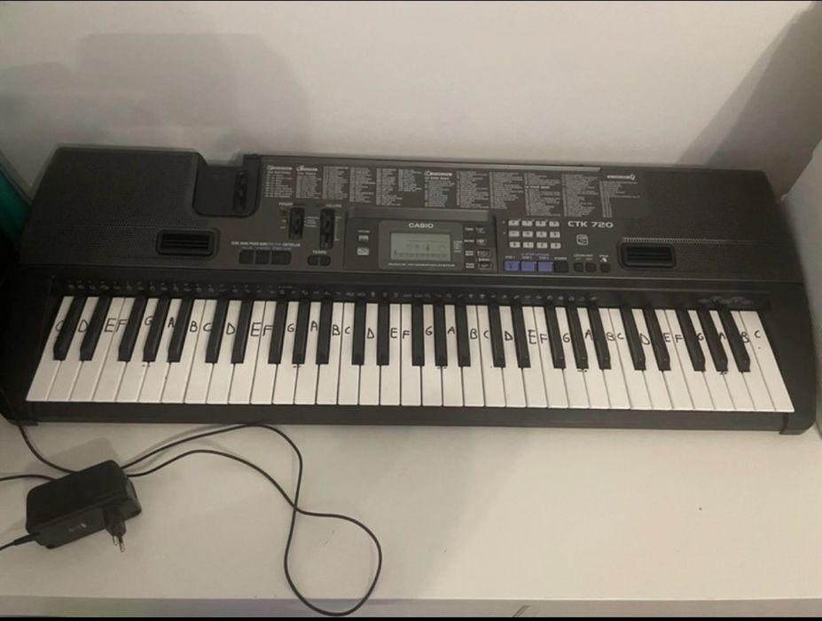 Orga Casio CTK 720