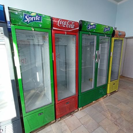 Скидка !!! Продаются витринные холодильники.