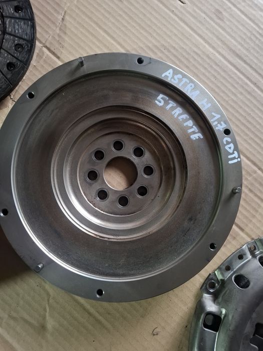 Volanta Masă simpla Nouă Opel astra H 1.7 CDTi