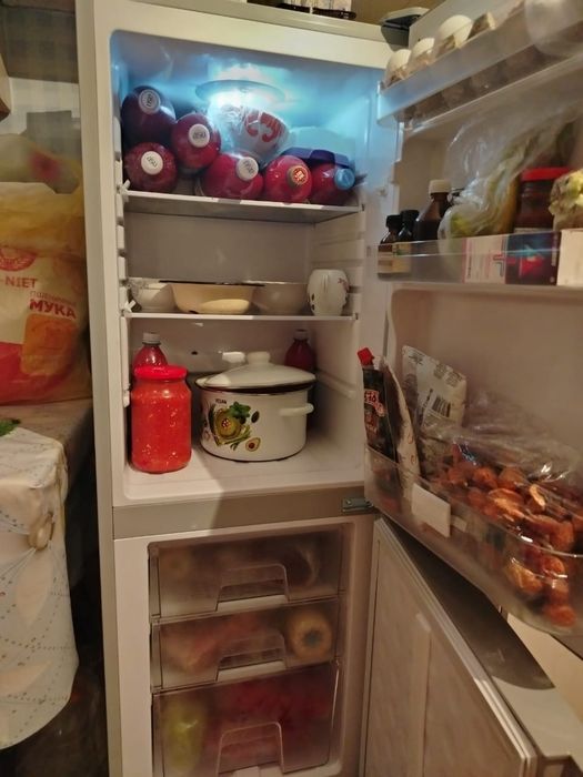 Холодильник | Новый | Семей | Всего 14 часов использования|