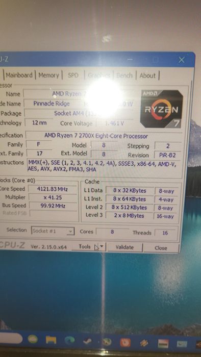 Vind pc ryzen 7 2700x perfect funcțional