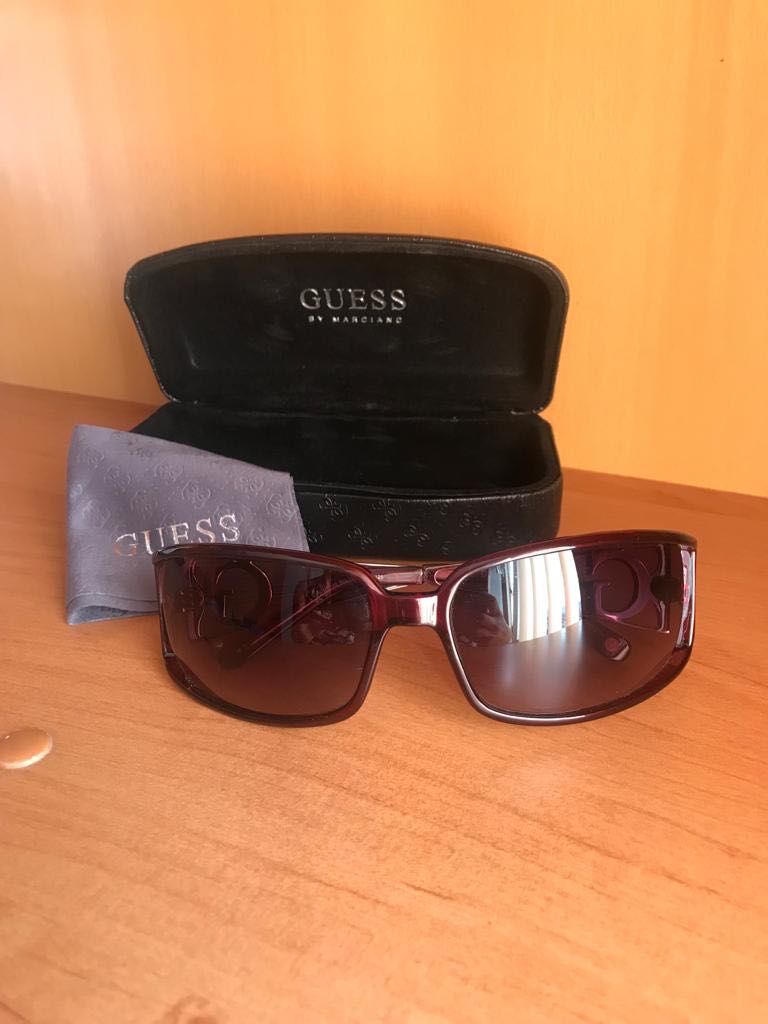 Оригинални слънчеви очила Guess с UV защита със кутия