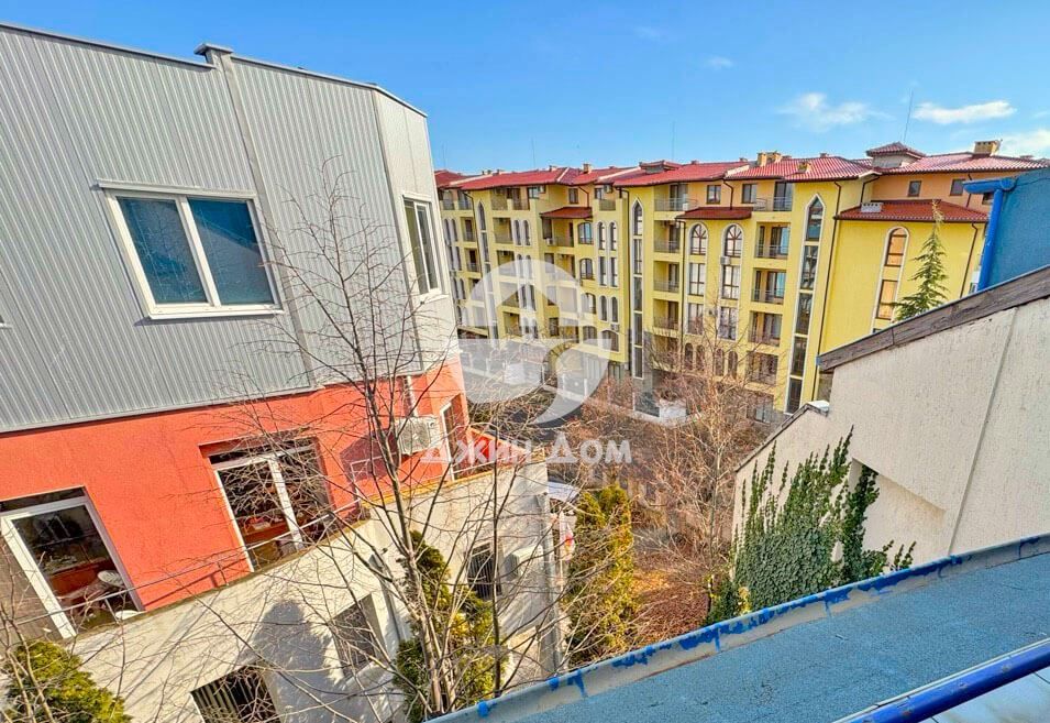 Продава се Едностаен апартамент в к.к. Слънчев бряг - 28 кв.м за 1000 €/кв.м - Снимка #8