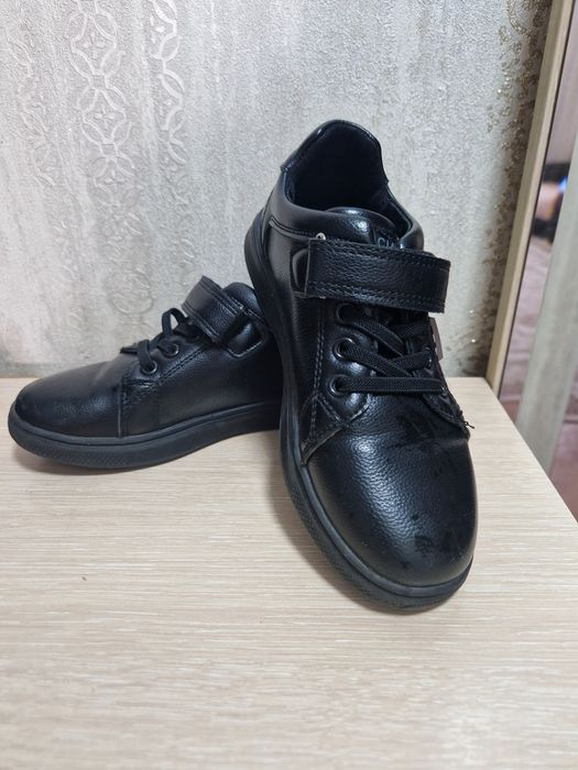 Туфли на мальчика.Б/у в отличном состоянии.