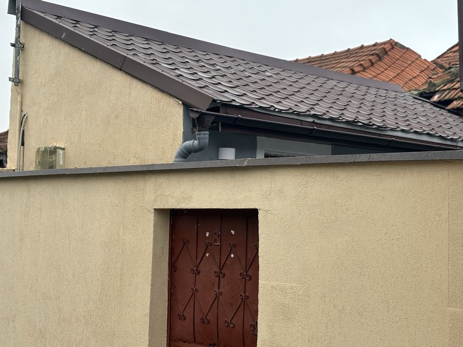 Apartament 3 camere la casa