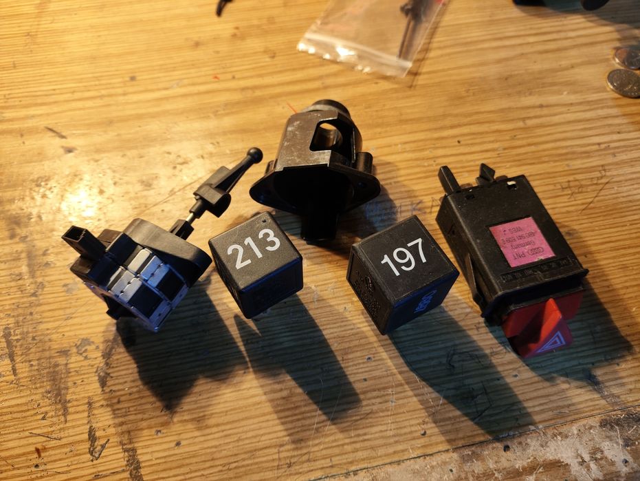 Рамка ауди а6с5 , релле , моторчик коректор фары