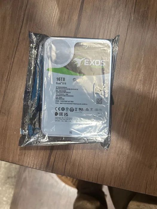 Срочно! Серверный SAS 16TB Жесткий диск Seagate EXOS X18 16TB, оптом!