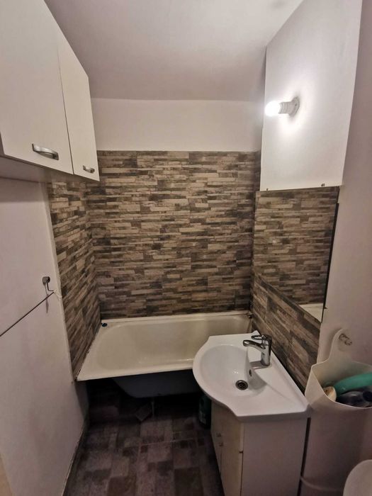 Închiriez apartament cu 1 cameră