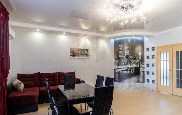 Дава се под наем Тристаен апартамент в Пловдив, Каменица 2 - 88 кв.м за 224.4 € - Снимка #1