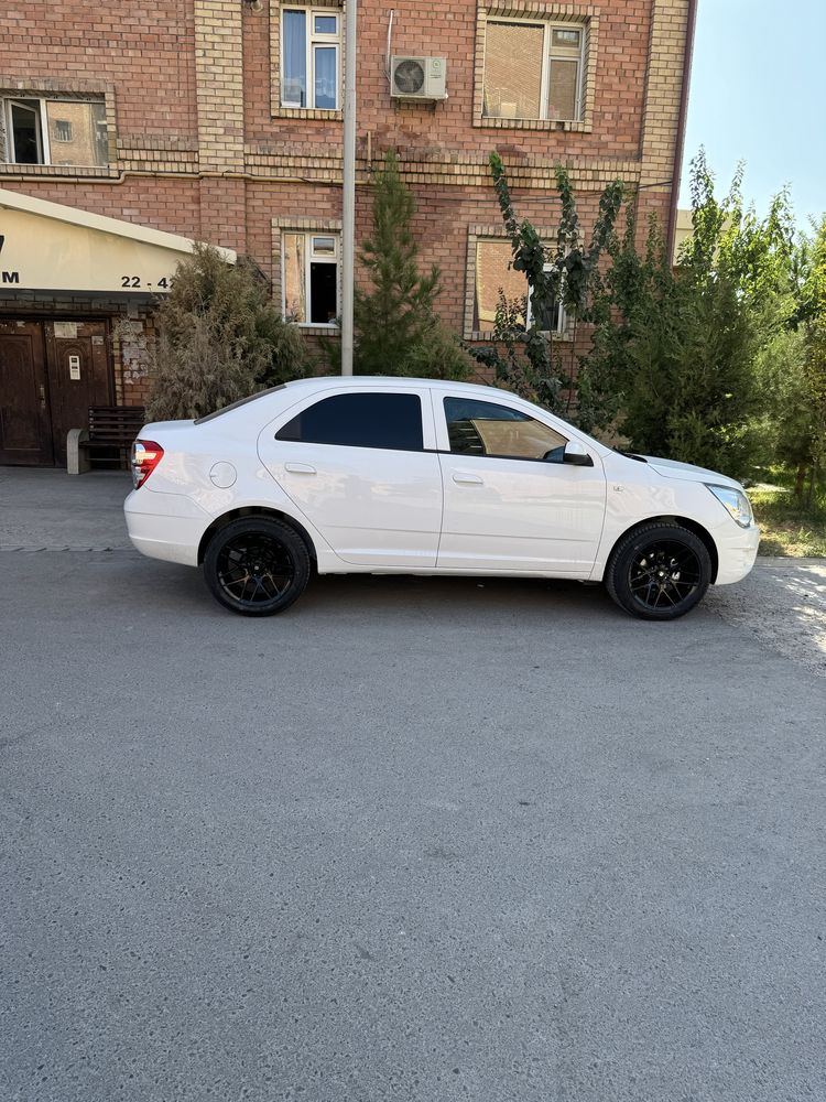 XRR Diska 8.5J R17 balon 225/50/17 Sotiladi