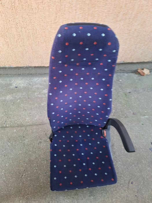 Vând  Scaun Microbuz  Iveco  , etc...