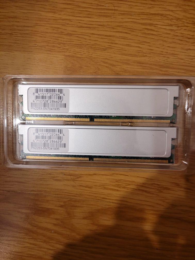 KitDDR 2 GEIL 2 × 1Gb,800 Mhz,cu radiatoare,in cutie,garanție pe viata