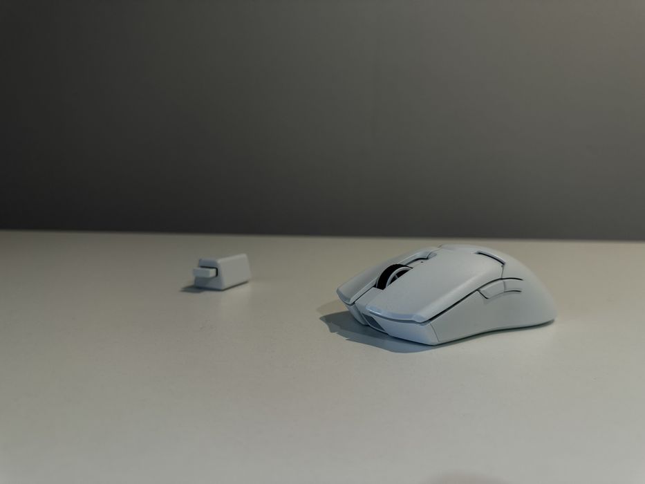 Мышь Razer Viper V2 Pro белый
