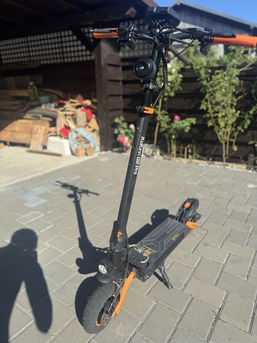 Vând trotinetă electrică KuKirin G2 pro-stare  perfectă