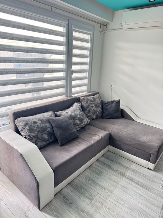 Разтегателен диван