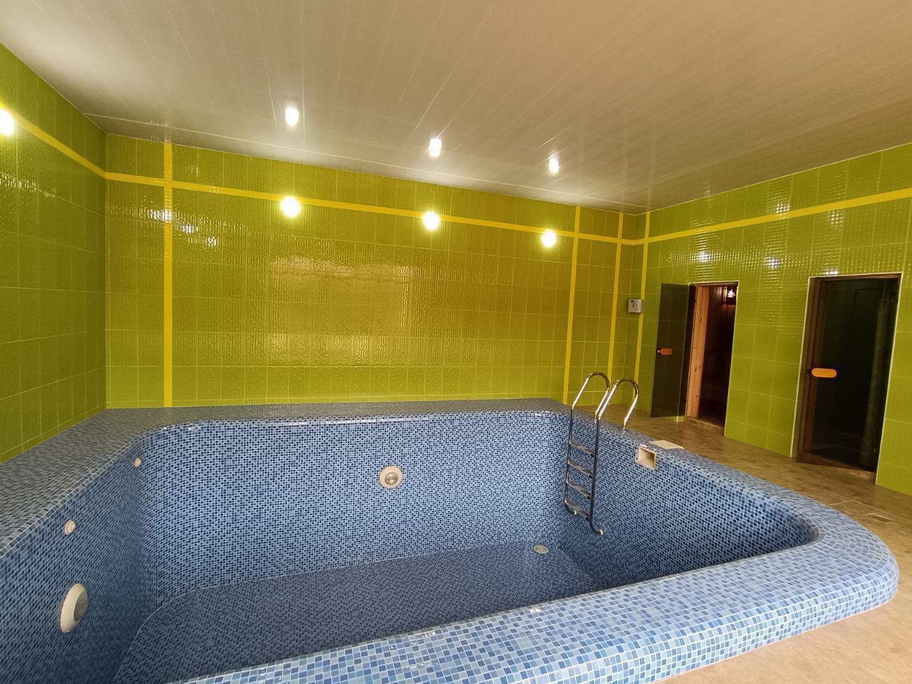 Циалковская ул. Археологическая. Продаётся дом. 3 уровня 588м²
