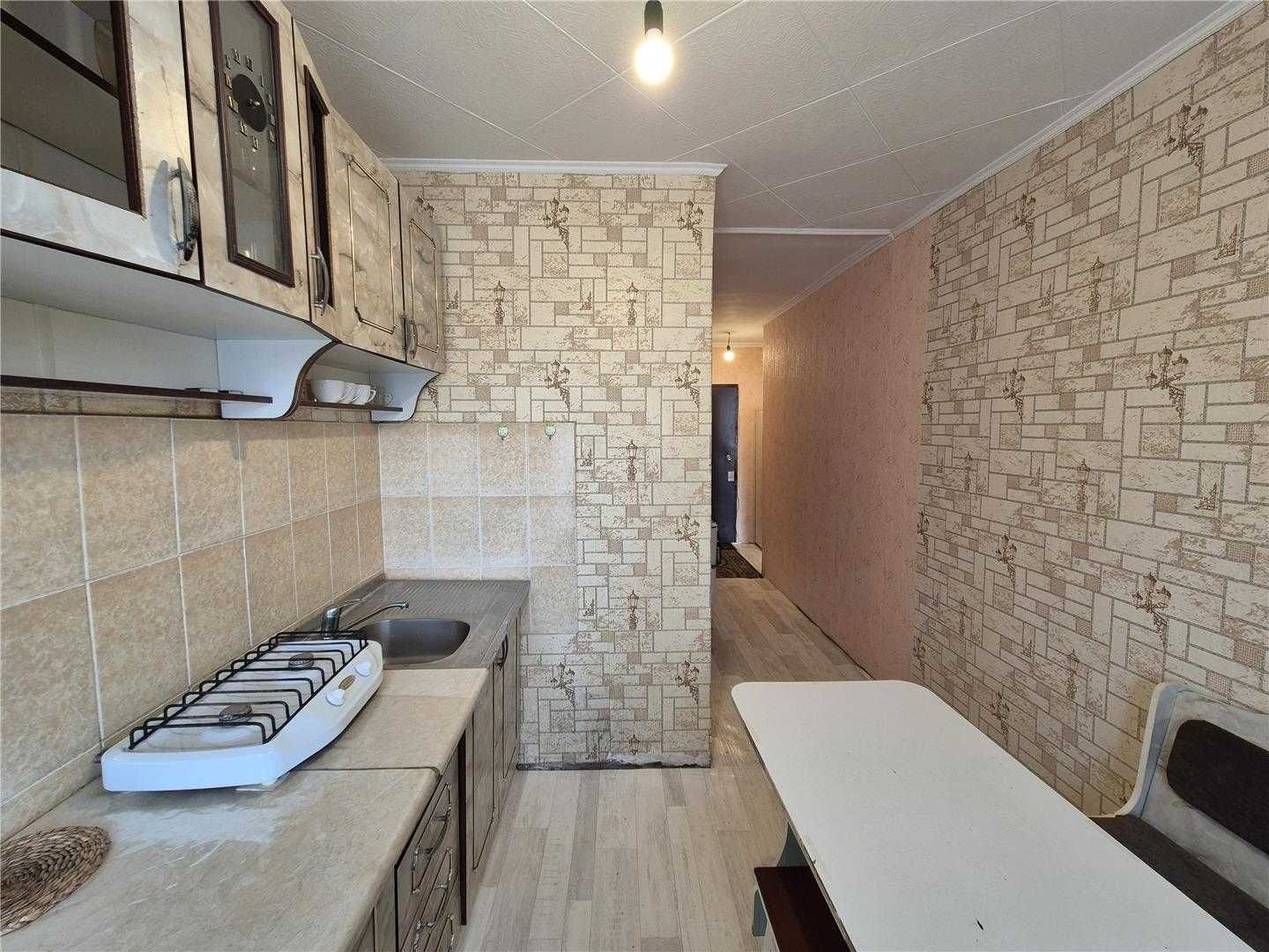 Продам 1 комн квартиру на 5 мкр в районе Тулпара.
на 2 /9 эт