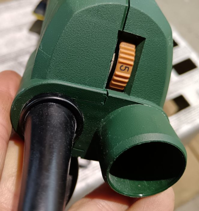 Șlefuitor BOSCH PDA 120e cu turație variabilă