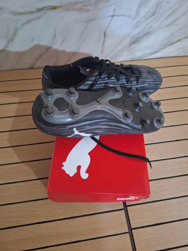 Обувки за футбол Puma 36
