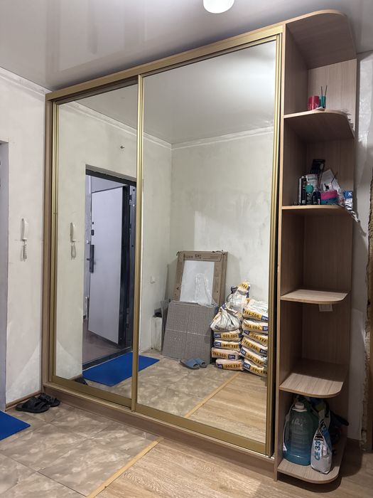 Продам шкаф купе