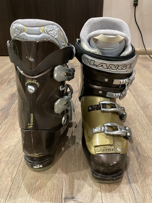 ски обувки LANGE