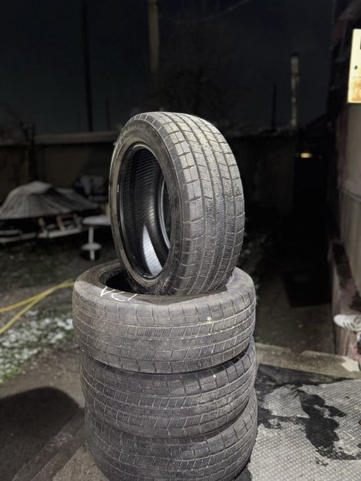 Зимние шины CENTARA R17