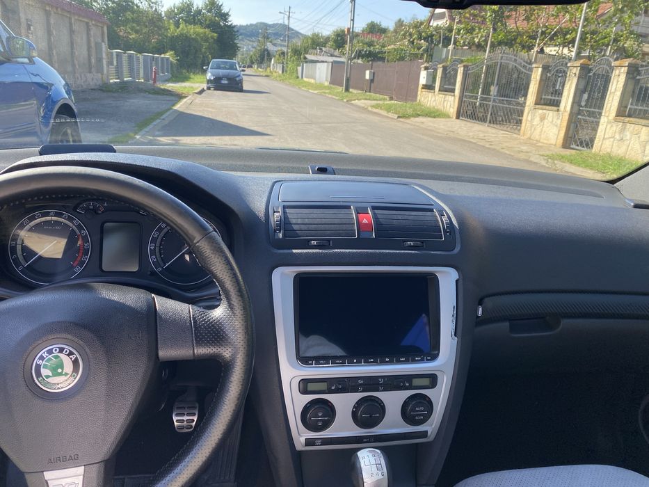Skoda Octavia 2 Break VRS • 2.0 TDI • Negru • 2008 • Întreținută