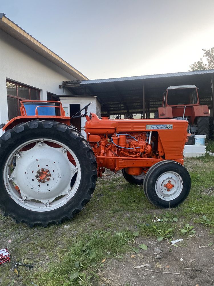 Tractor renault