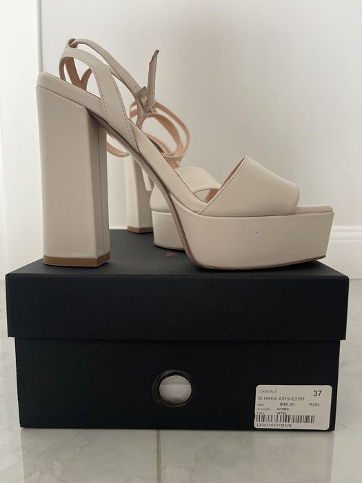 Sandale dama Musette marimea 37