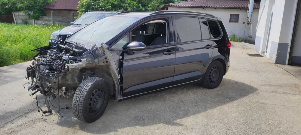 Dezmembrez Touran 2 II 2016-prezent 2.0 TDI 150 cp DFEA cv QFZ LC9X