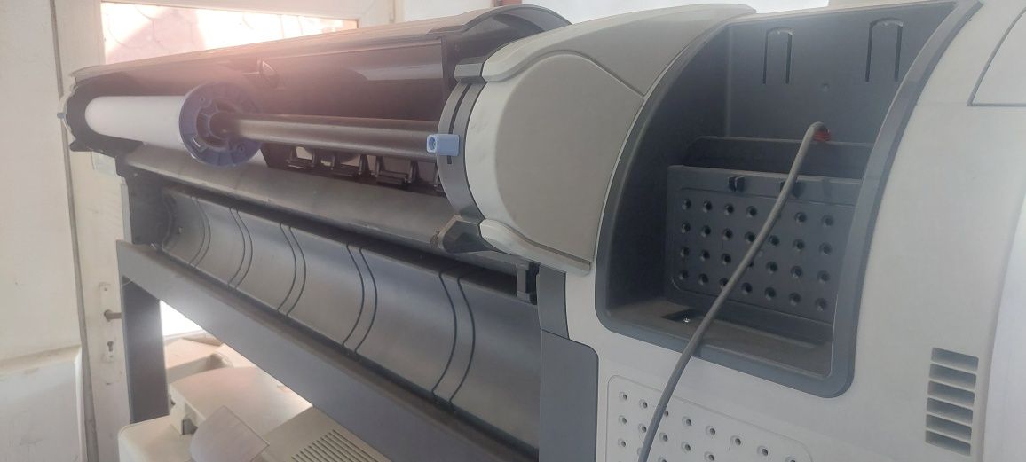 Plotter HP DesignJet T790, CR650A8