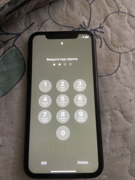 Продам 11 айфон