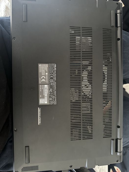 Notebook sotiladi