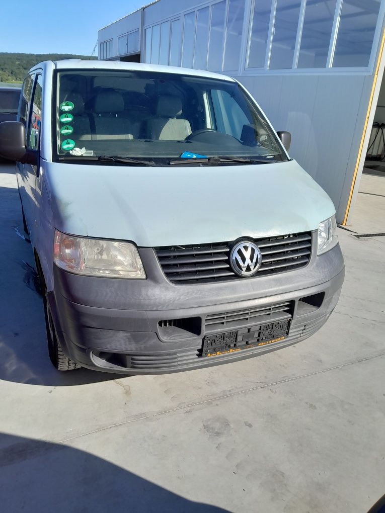 Фолксваген Транспортер Т5/ Vw Transporter T5 2.5 131  к.с НА ЧАСТИ